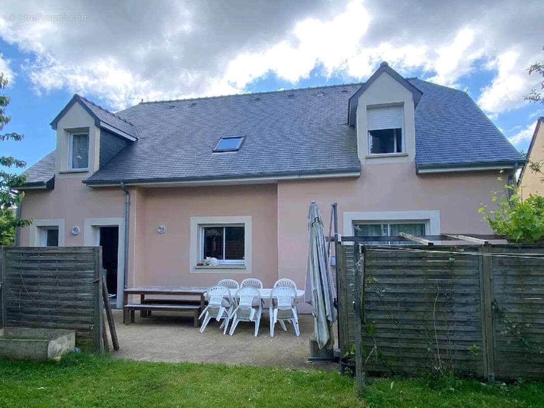 Maison à SAINT-BERTHEVIN