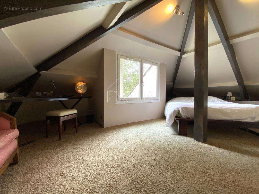 Maison à ROSNY-SUR-SEINE