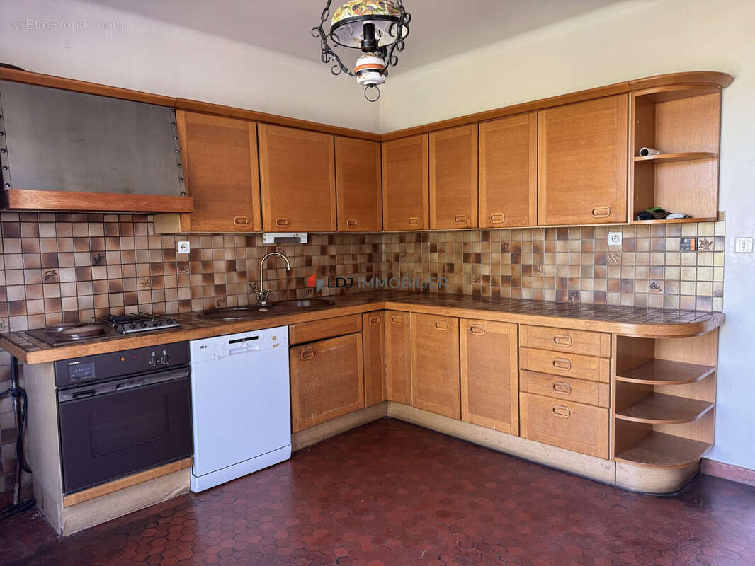 Maison 134 m² à Perpignan  - photo 6