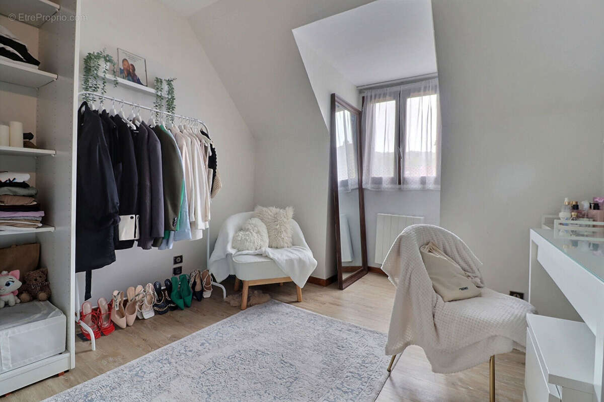 Maison à MONTIGNY-LES-CORMEILLES