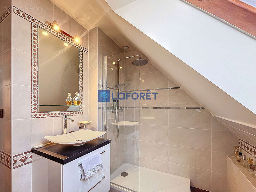 Maison à SAVIGNY-SUR-ORGE