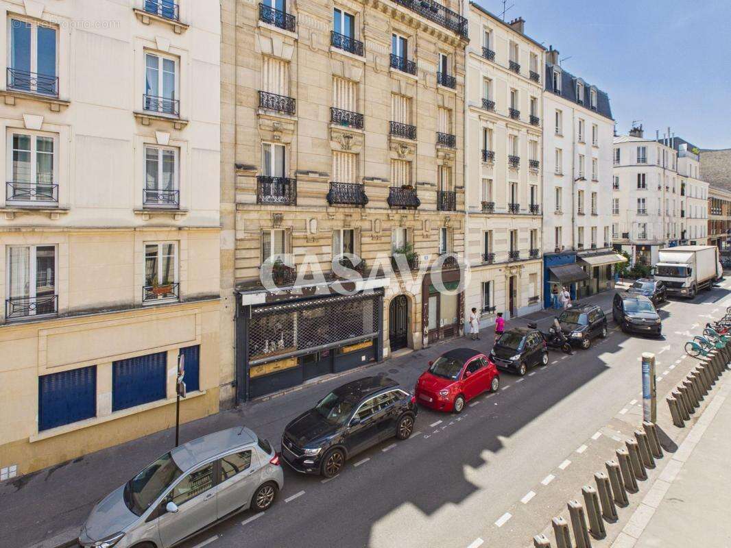 Appartement à PARIS-14E