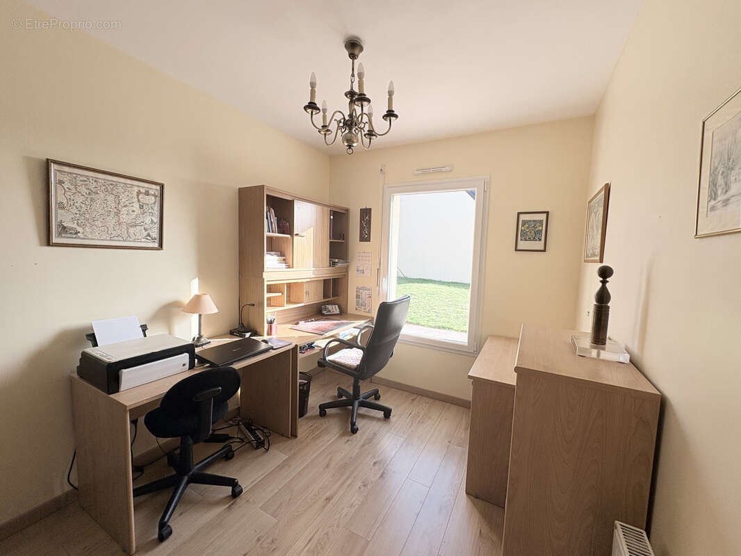 Maison à COURVILLE-SUR-EURE