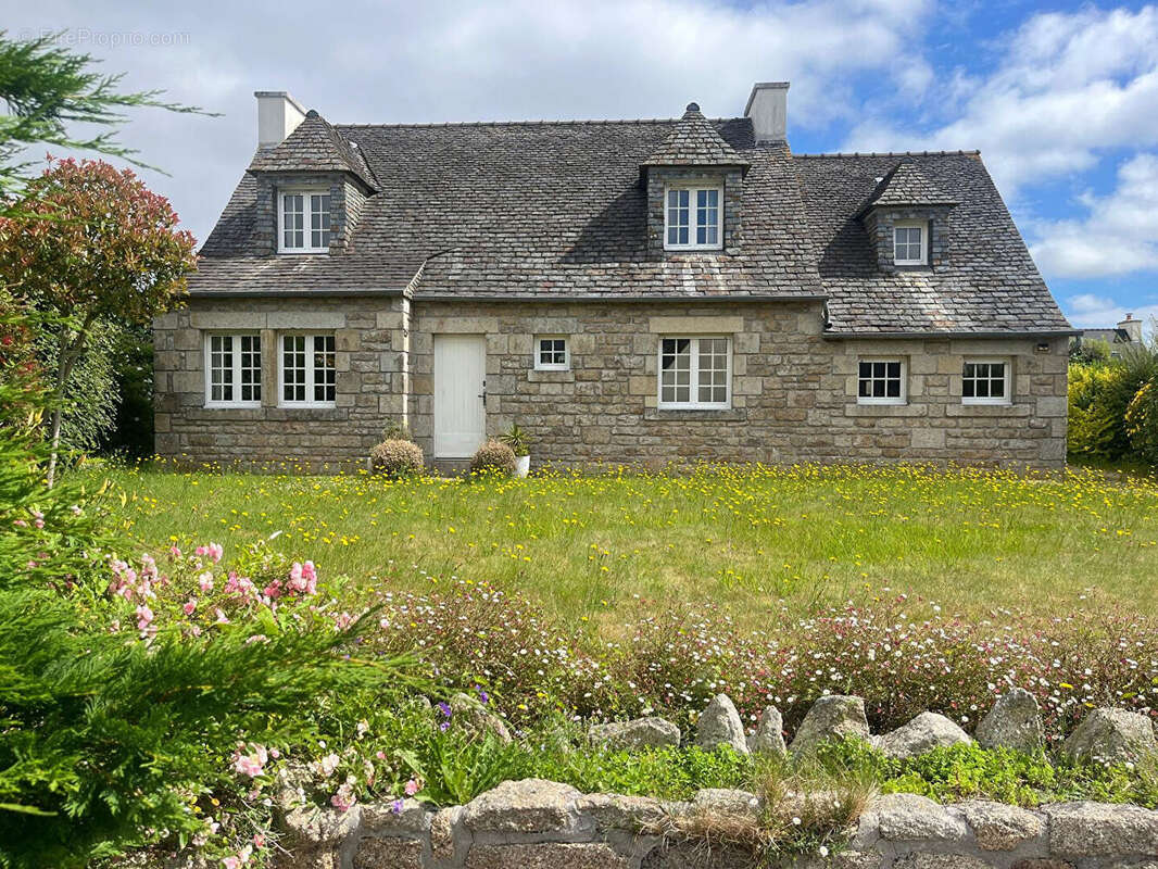 Maison à SAINT-MARTIN-DES-CHAMPS