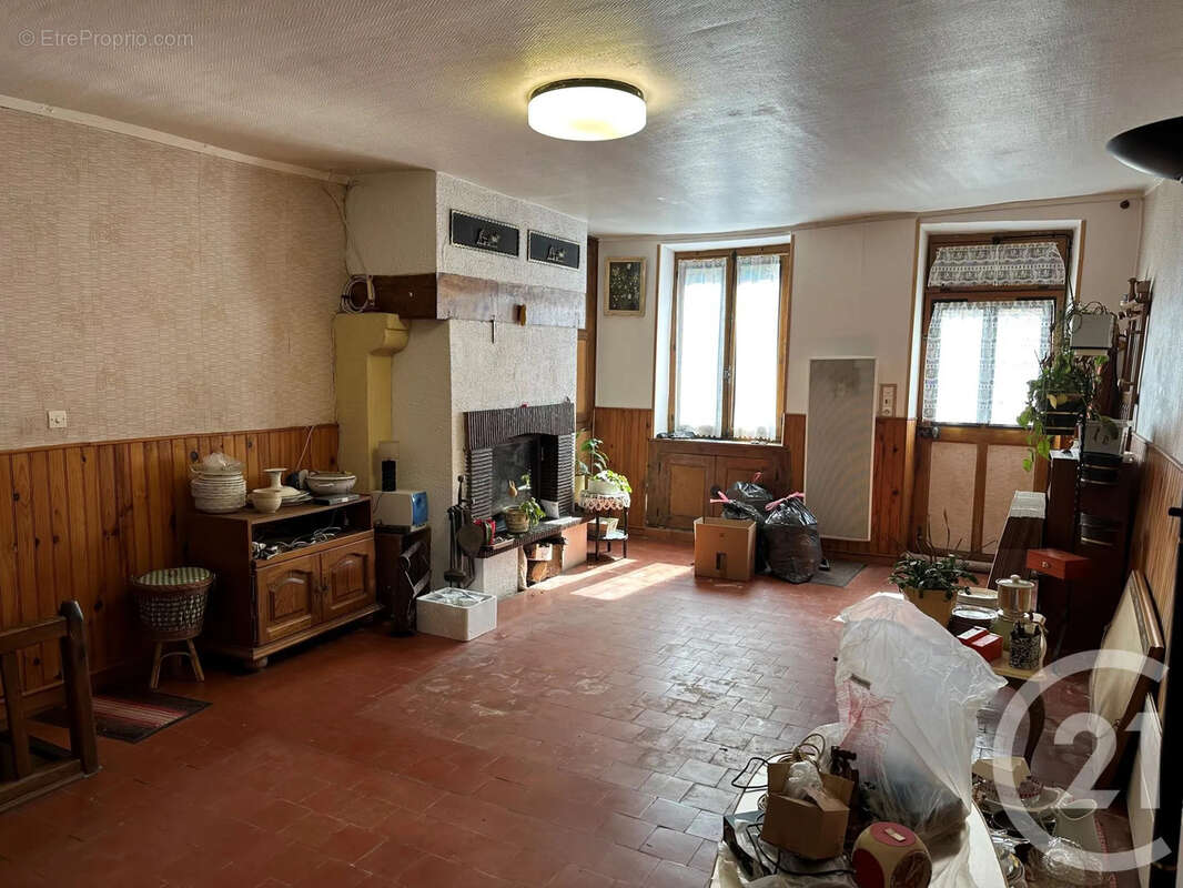 Maison à SURY-ES-BOIS