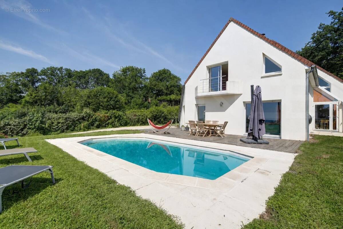 Maison à EVECQUEMONT