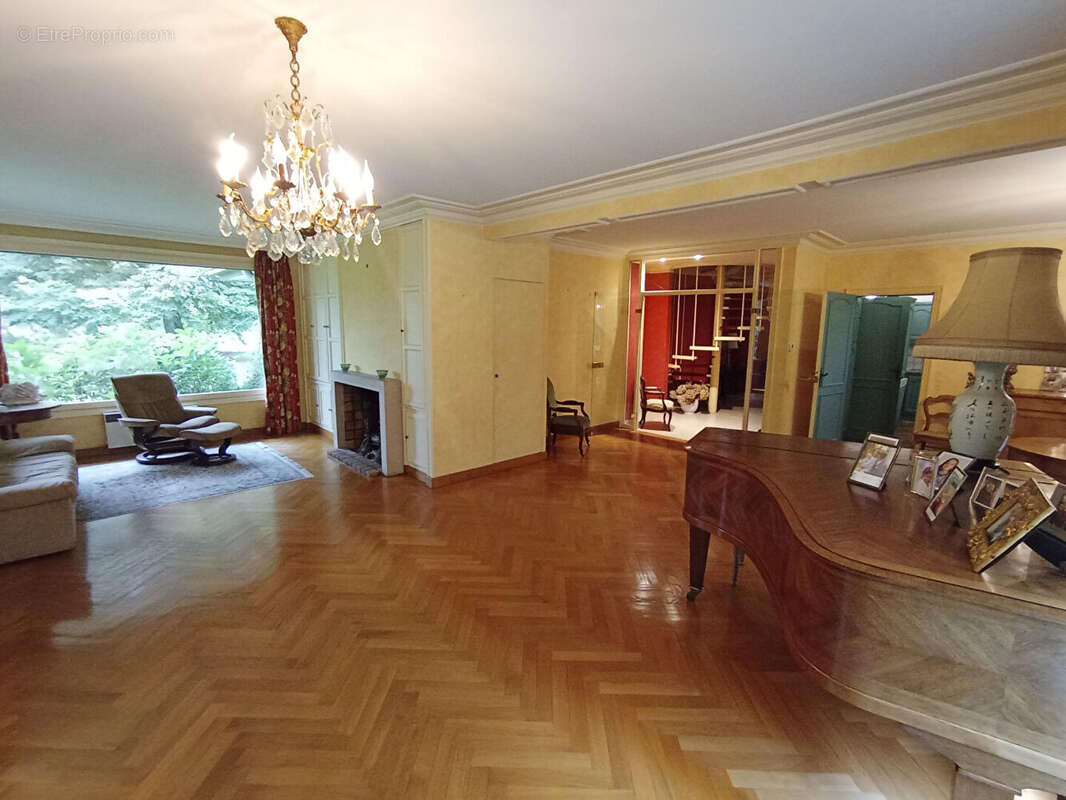 Maison à SAINT-FLORIS