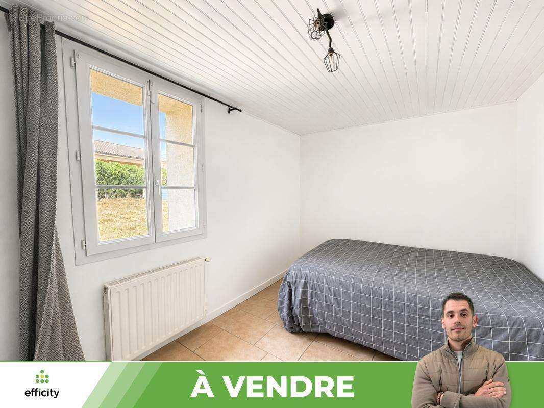 Maison 175 m² à Gizay  - photo 12