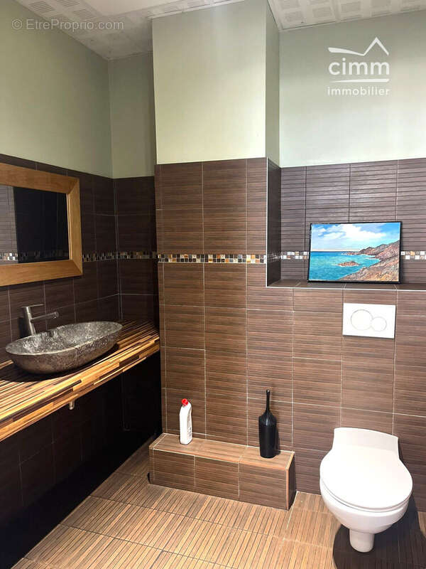 Autre à SEYSSINET-PARISET