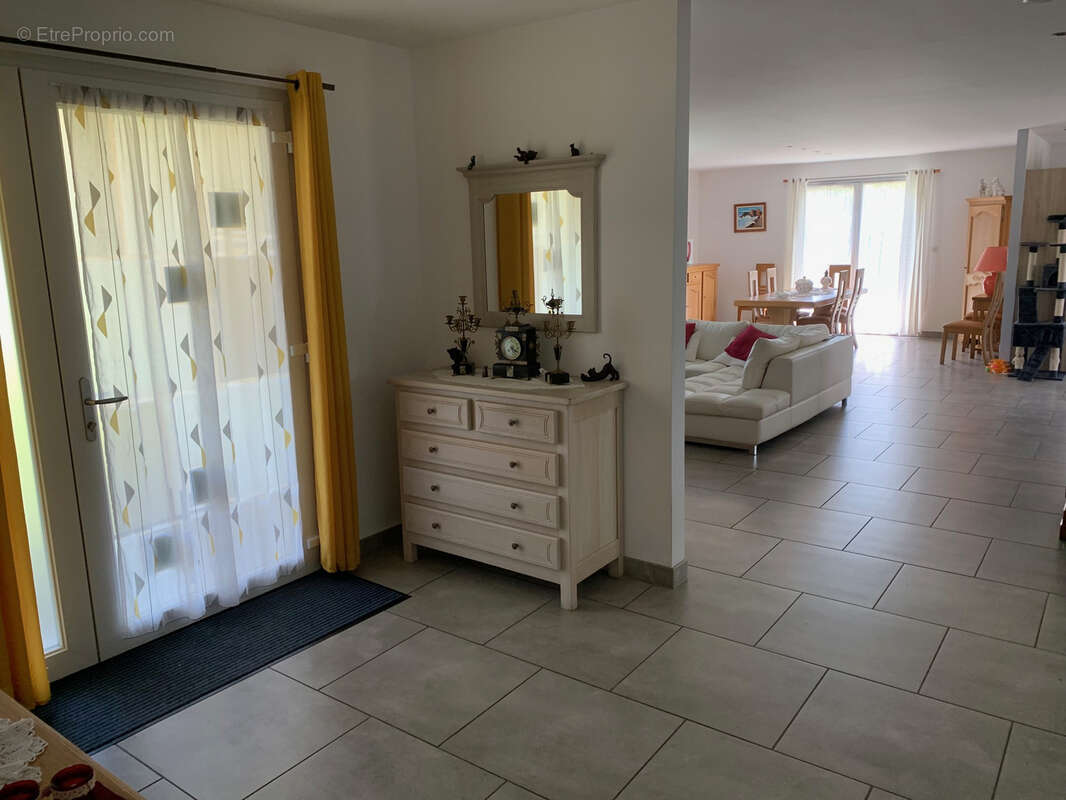 Maison à XERMAMENIL