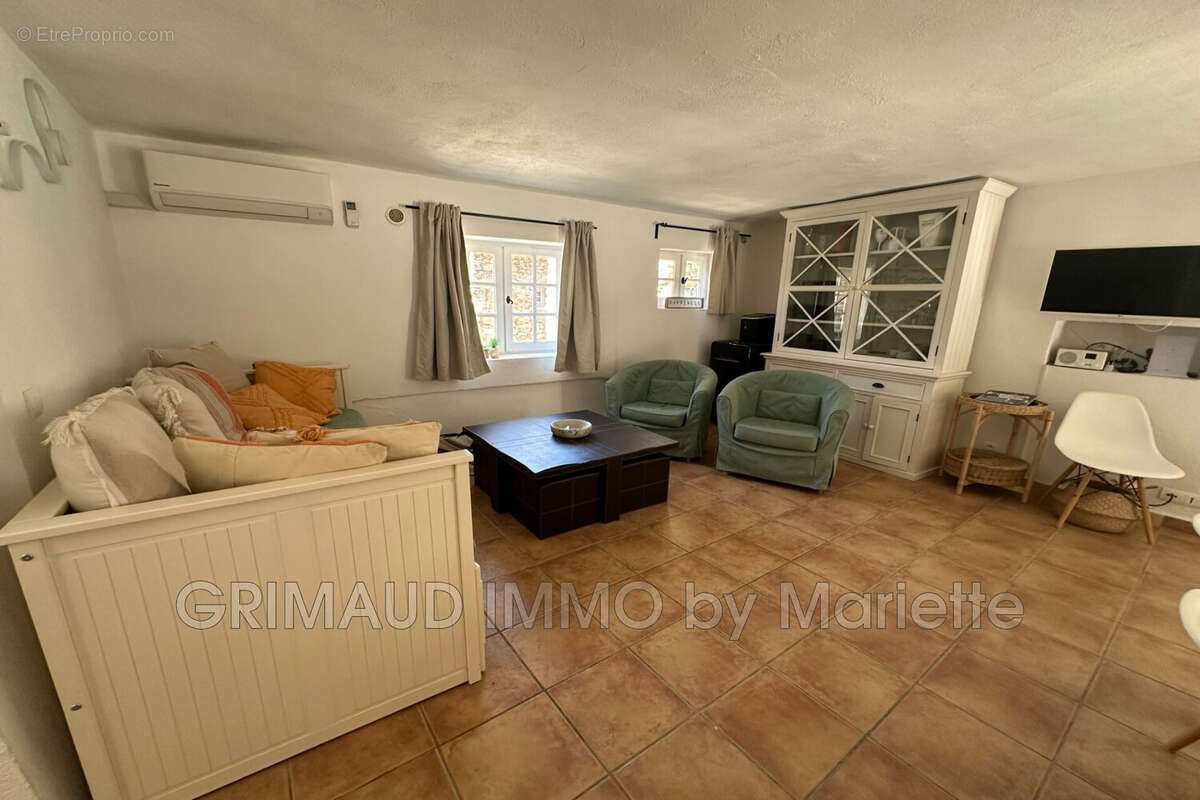 Maison à PLAN-DE-LA-TOUR