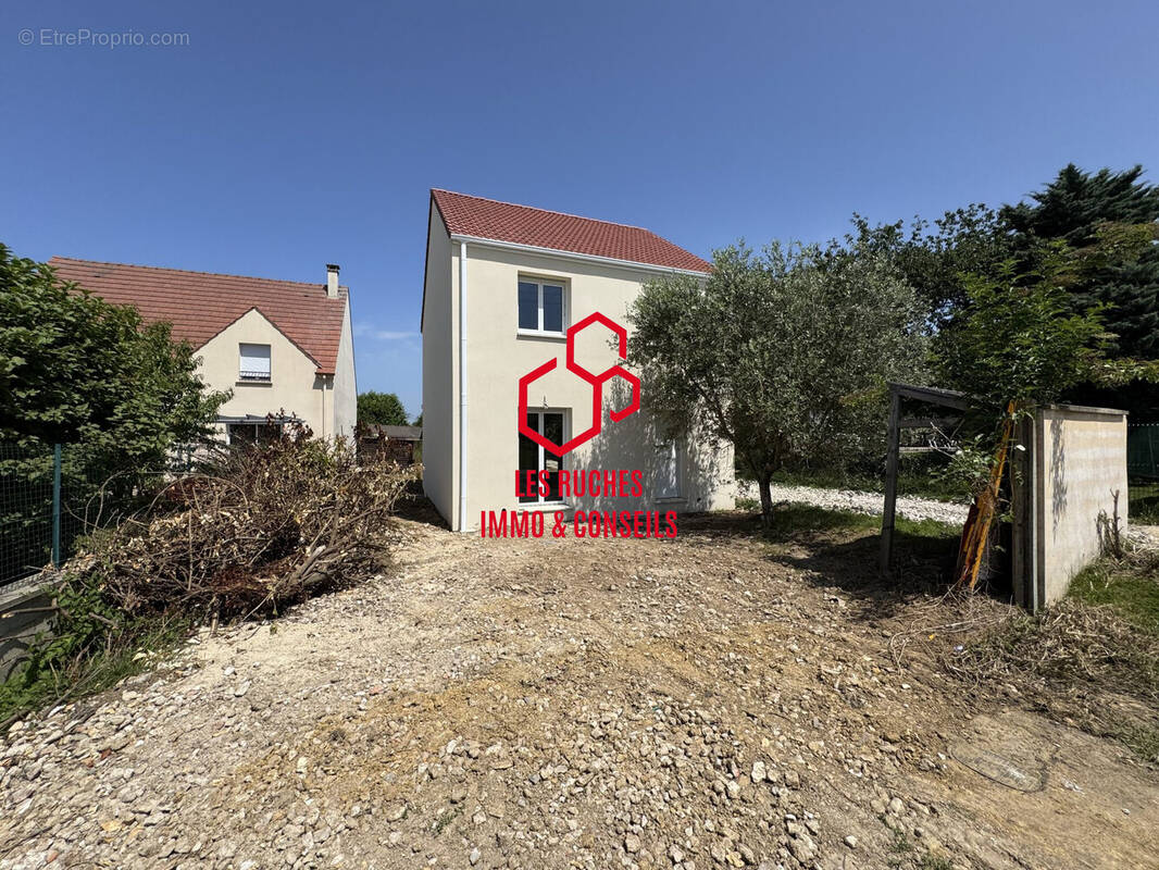 Maison à QUINCY-VOISINS