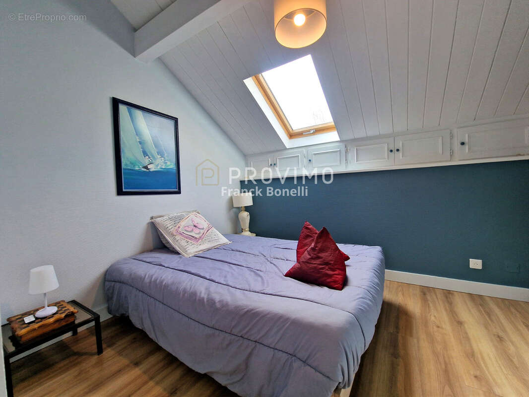 Maison de caractère, 4 chambres, garage, terrasse et jardin, en parfait état - photo 12