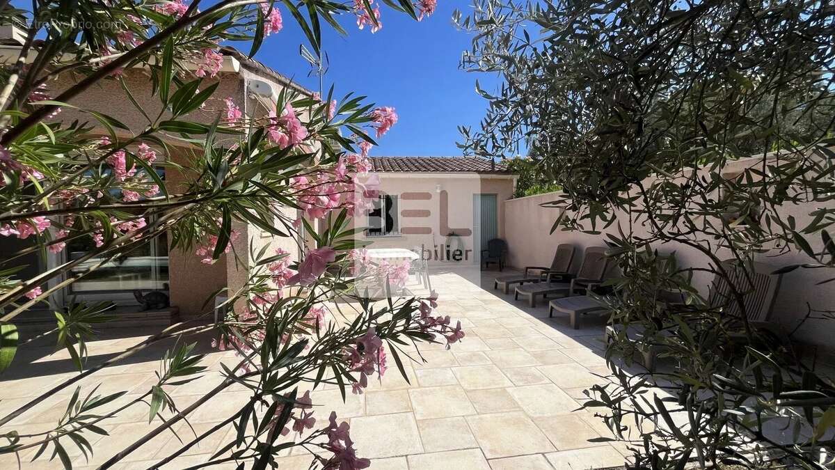 Maison à GOUDARGUES