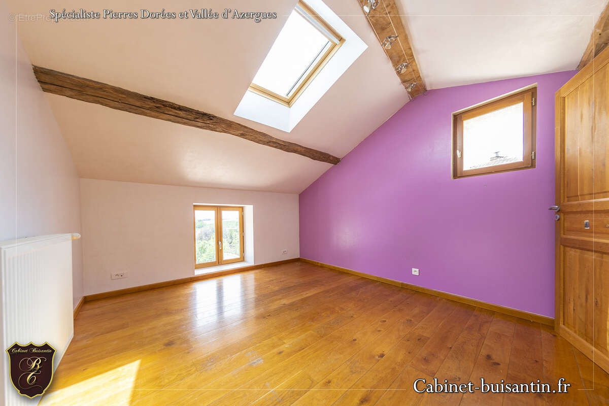 Maison à SAINT-VERAND