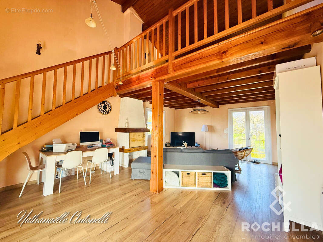 Maison à LES EGLISES-D&#039;ARGENTEUIL