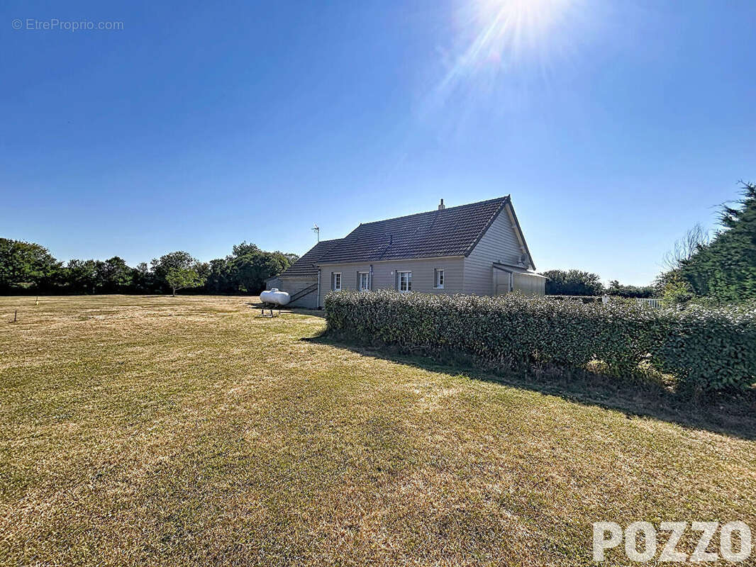 BRETTEVILLE-SUR-AY, pavillon de plain-pied idéalement situé ( plage à pied ou à vélo). - photo 3
