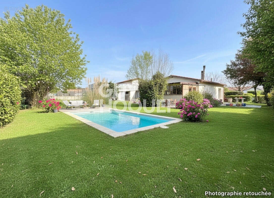 Maison à VILLENAVE-D'ORNON