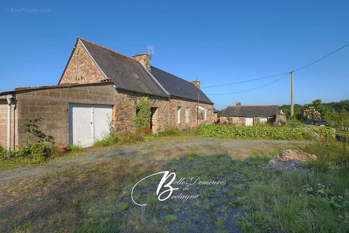 Maison à LEZARDRIEUX