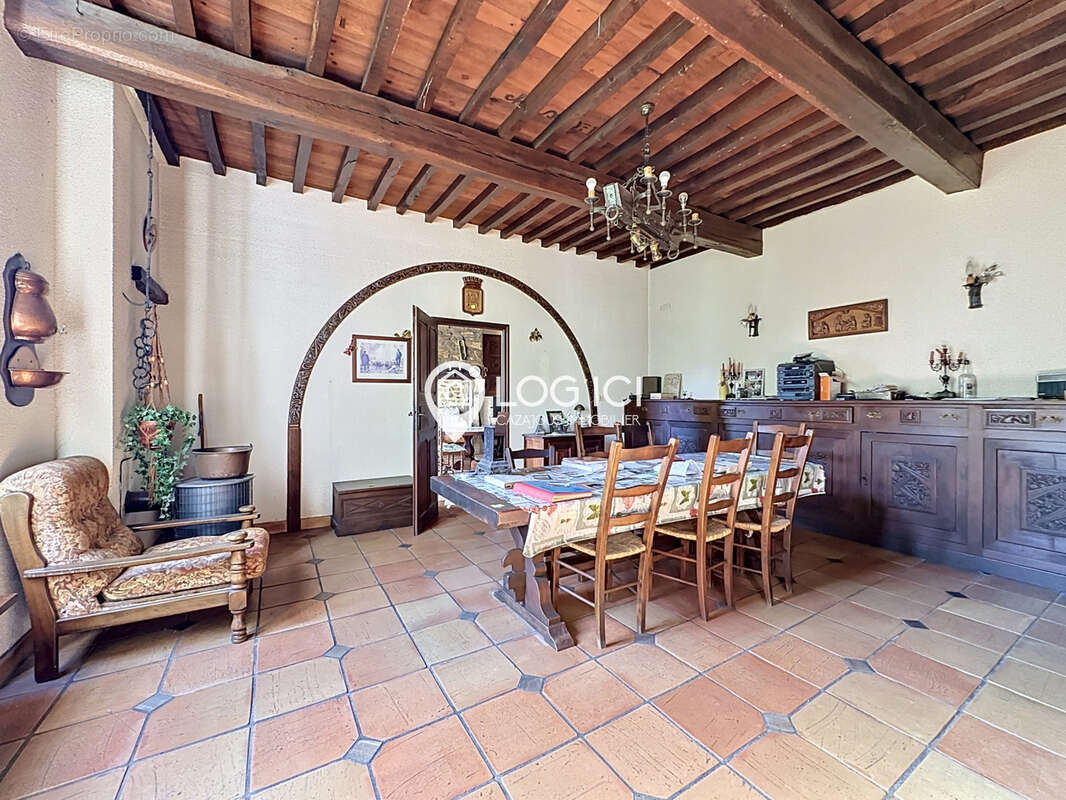 Maison à COARRAZE