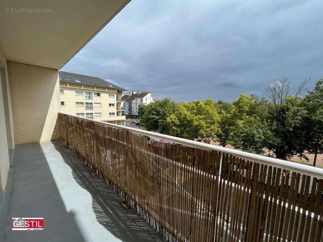 Appartement à JOUY-LE-MOUTIER