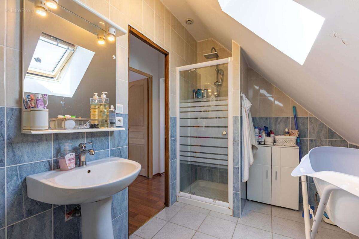 Maison Romorantin Lanthenay 6 pièce(s) 127 m2 - photo 12
