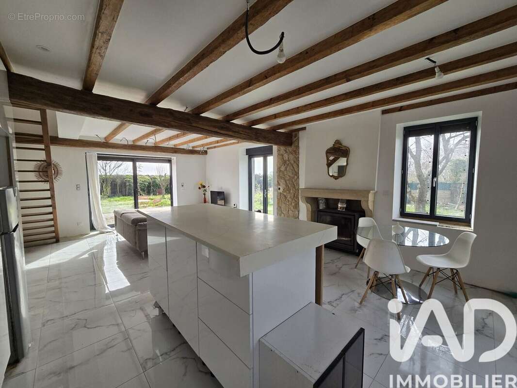 Maison 73 m² à Esbarres  - photo 4