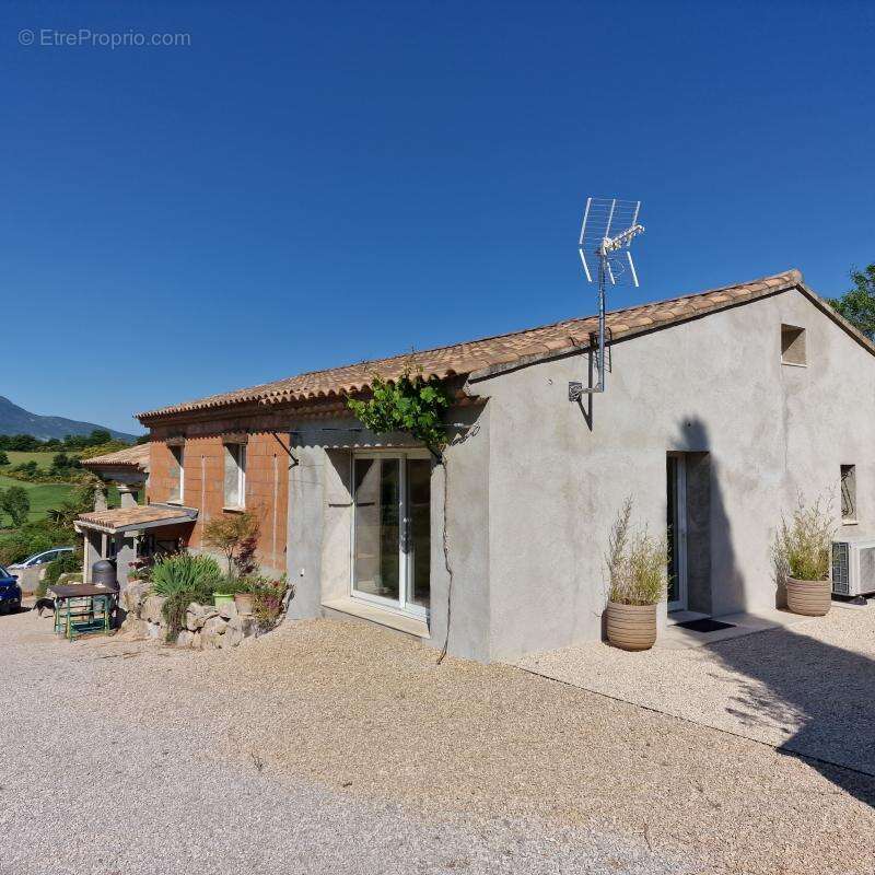 Maison à SAINT-SAUVEUR-GOUVERNET