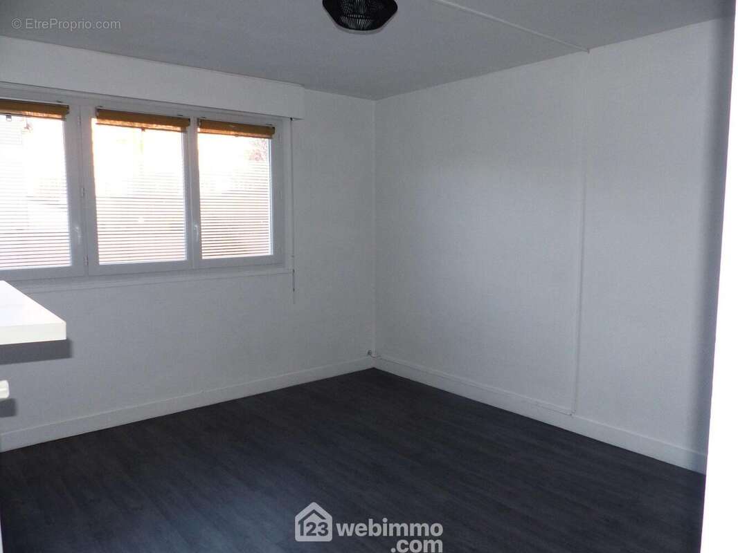 Appartement F1 de 26 m². - Appartement à BIHOREL