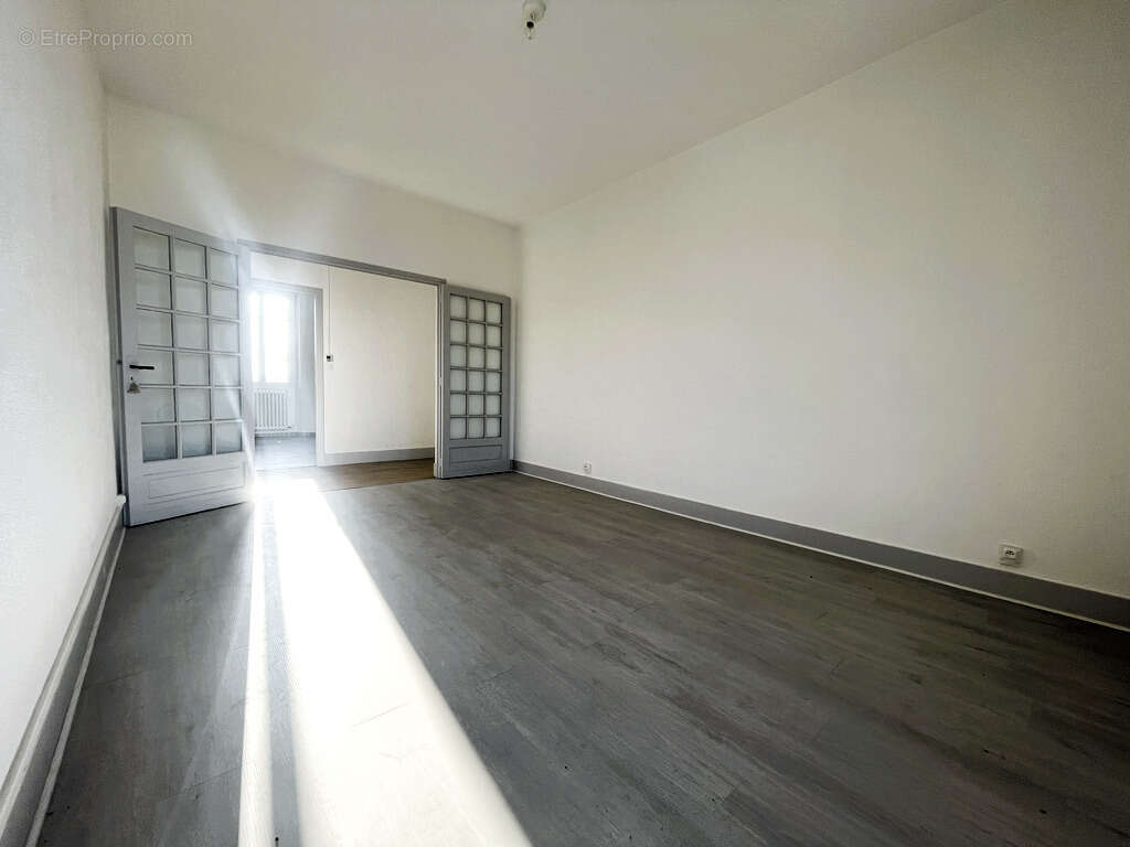 Appartement à VILLARD-BONNOT