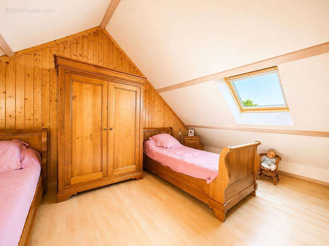 Maison rénovée sur 2 ha avec box chevaux - Secteur Mamers - photo 11