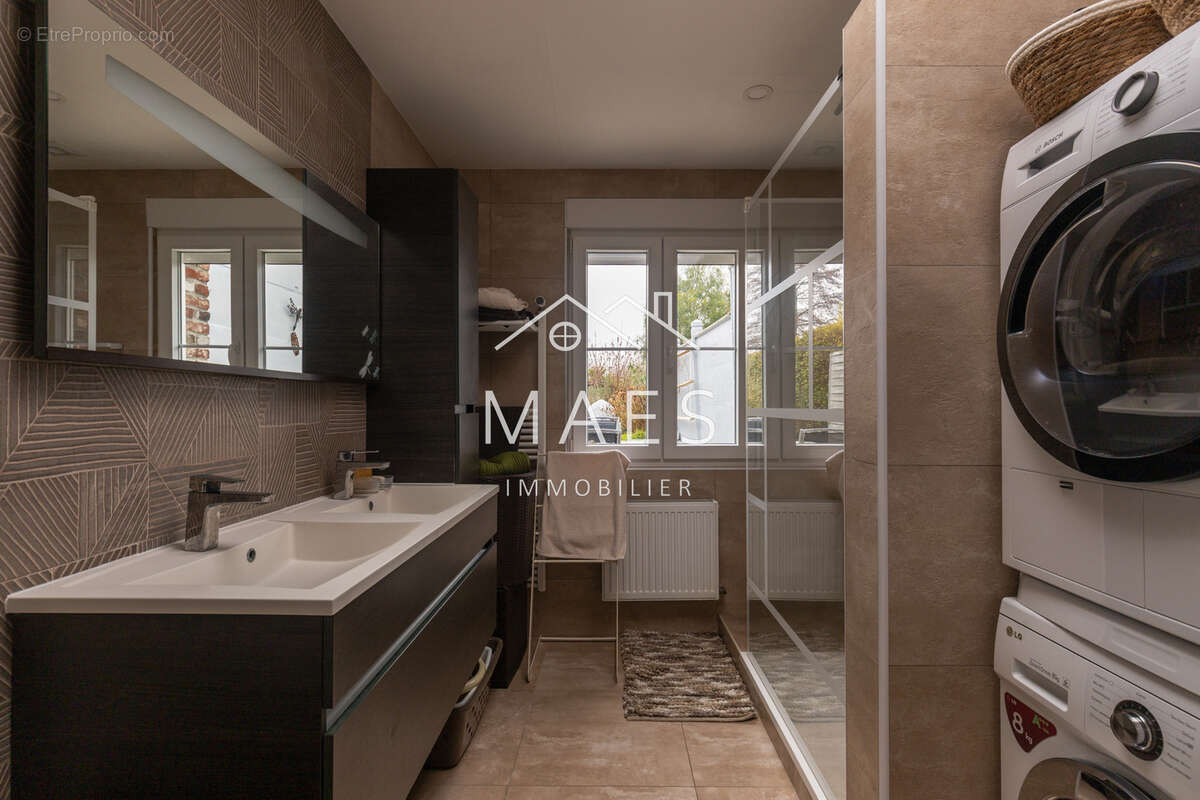 Maison à WAMBRECHIES