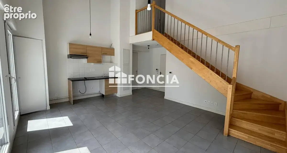 T3 dupex dernier etage sans vis-a-vis - photo 2