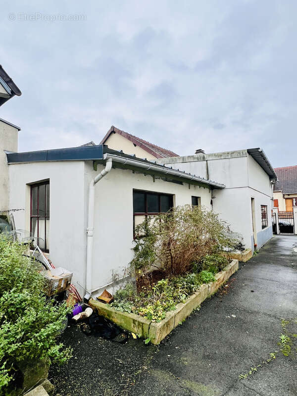 Maison à LE BLANC-MESNIL