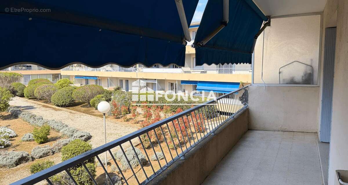 Appartement à SIX-FOURS-LES-PLAGES