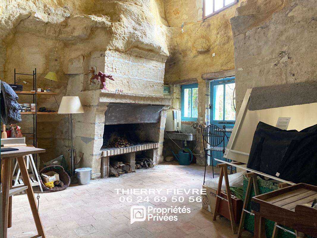 Maison à VILLAINES-LES-ROCHERS