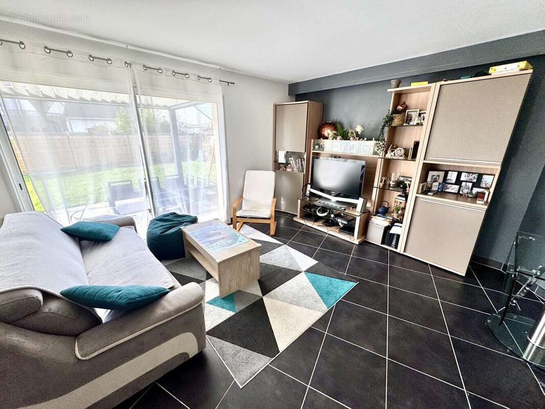 Maison 132 m² à Saint-Martin-Du-Fouilloux  - photo 9