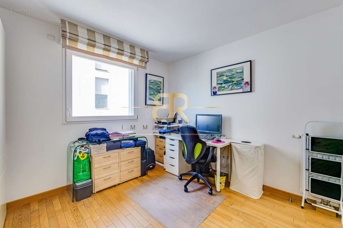 Superbe appartement familial de 4 pièces 79m2 avec balcon-terrase - lumineux - calme - récent - photo 7