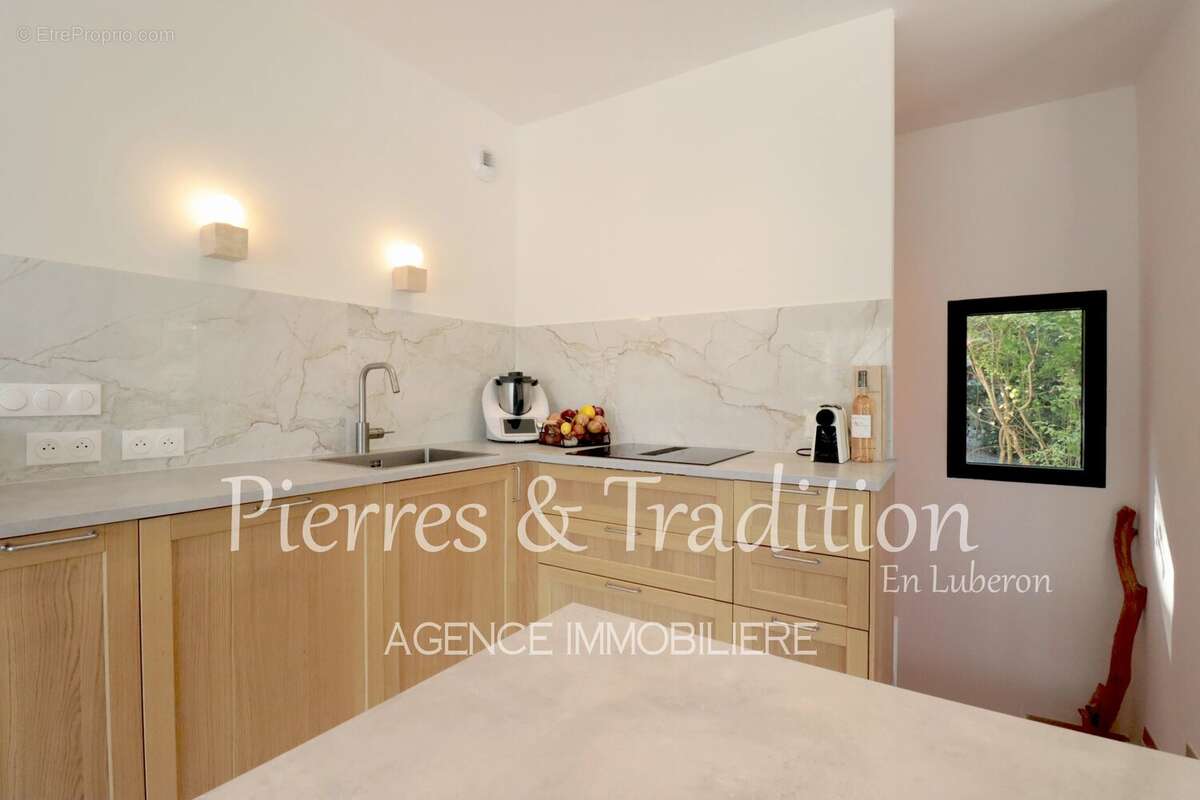 Saint Martin de Castillon, belle maison avec jardin, piscine et dépendances - photo 7