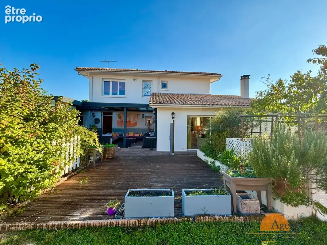 Photo Maison à Pessac au prix de 546 000€