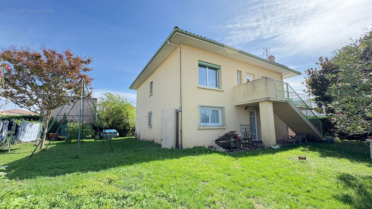 Maison à SAINT-GEORGES-DE-DIDONNE