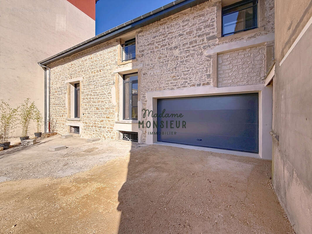 Maison à BOURGOIN-JALLIEU