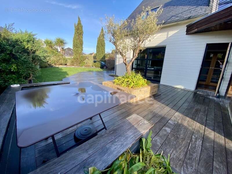 Maison à LARMOR-BADEN