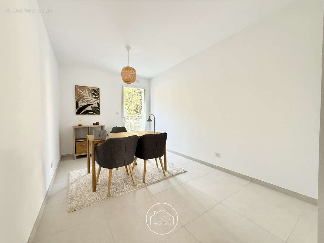 Appartement à MARSEILLE-8E