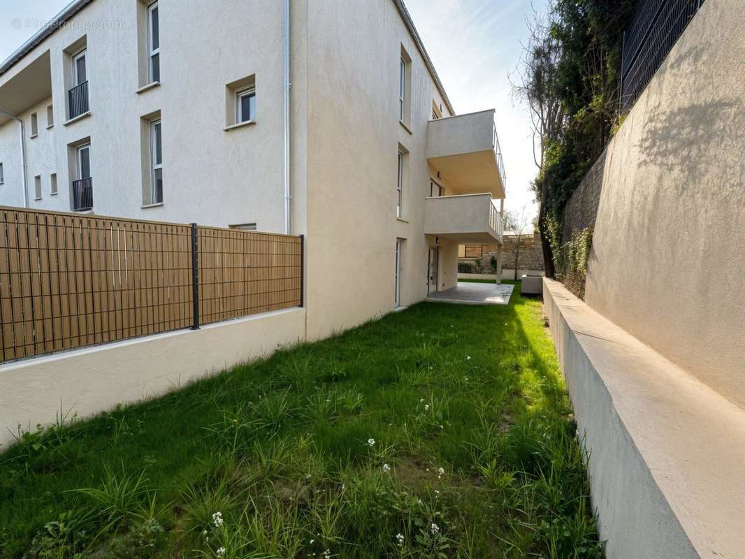 Jardin - Appartement à FORCALQUIER
