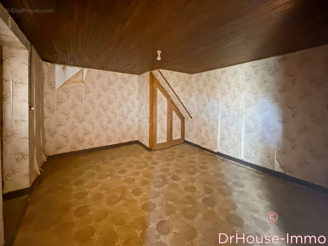 Maison 110 m² à Brivezac  - photo 10