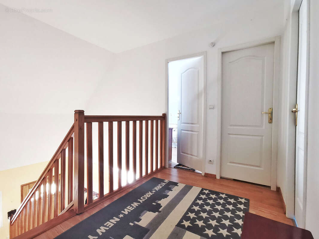 Maison à MAGNY-LES-HAMEAUX