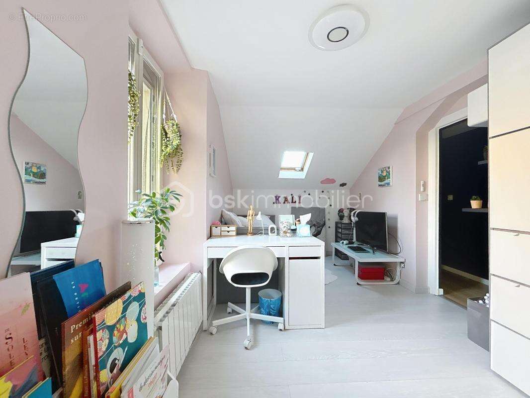 Maison à CORBEIL-ESSONNES