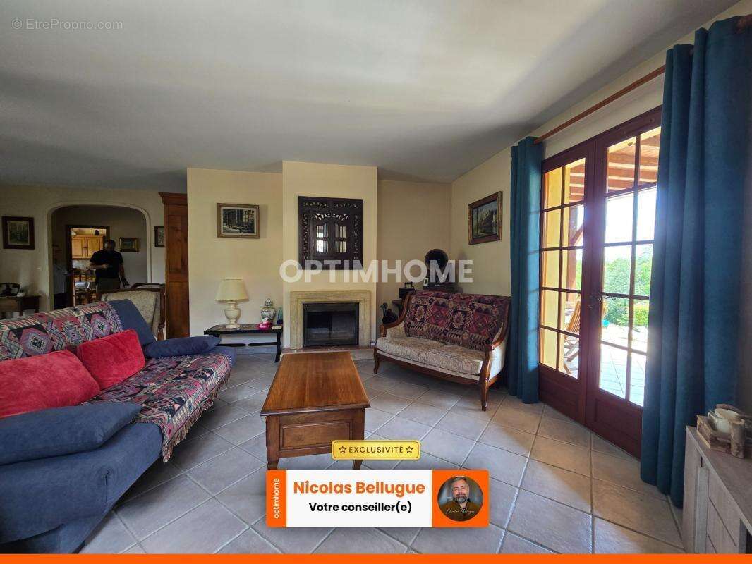 Espace, piscine et jardin : une maison pensée pour la vie de famille - photo 4