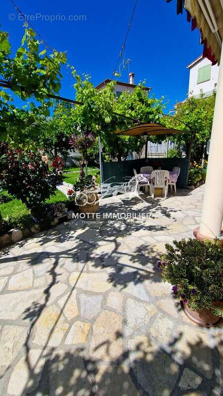 Maison à CAGNES-SUR-MER